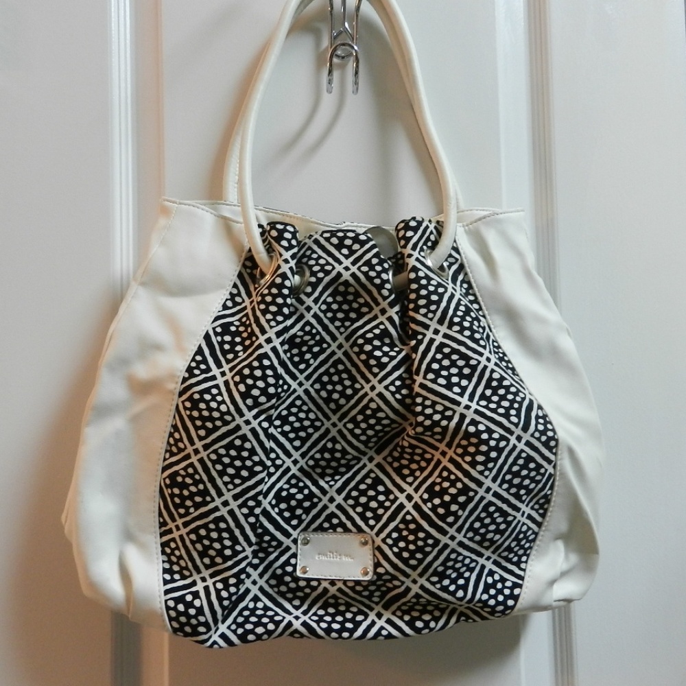 EMILIE M. HANDBAG BLACK & WHITE
